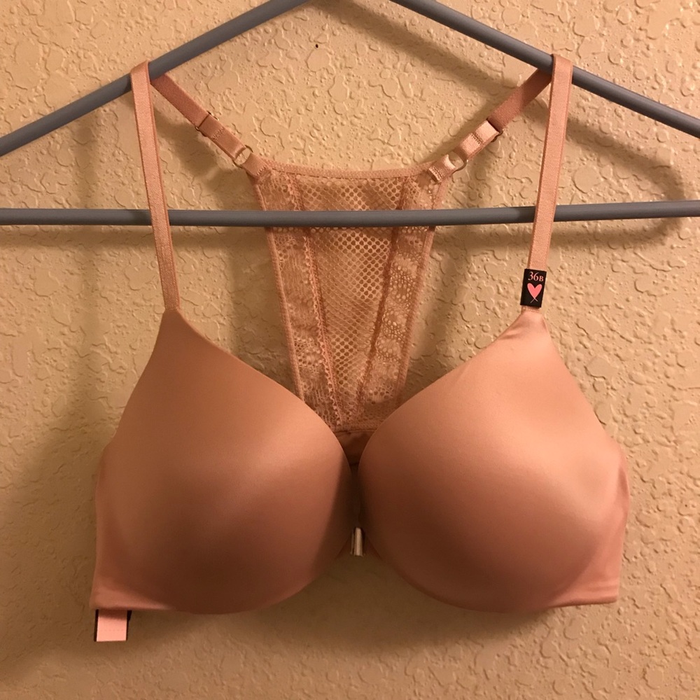 NEW WITH TAGS Victoria secret push up bra